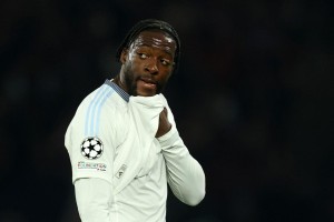 队报：西汉姆联正在和切尔西谈判，尝试租借迪萨西