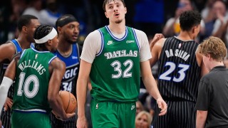 开云体育官网-弗拉格51分成NBA历史最年轻50分先生 魔术客胜独行侠