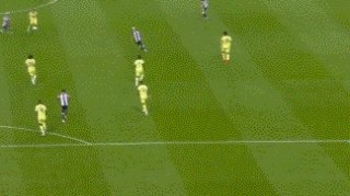 【英超】中卫乌龙 阿森纳0比2客负纽卡落后热刺2分