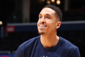 Shams：布罗格登已经同意与纽约尼克斯签下一份一年合同